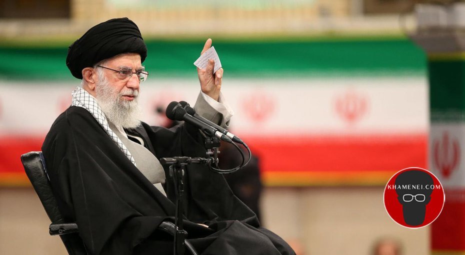 پیام سکوت خامنه‌ای در برابر قتل مهسا امینی؛ عقب‌نشینی نمی‌کنیم