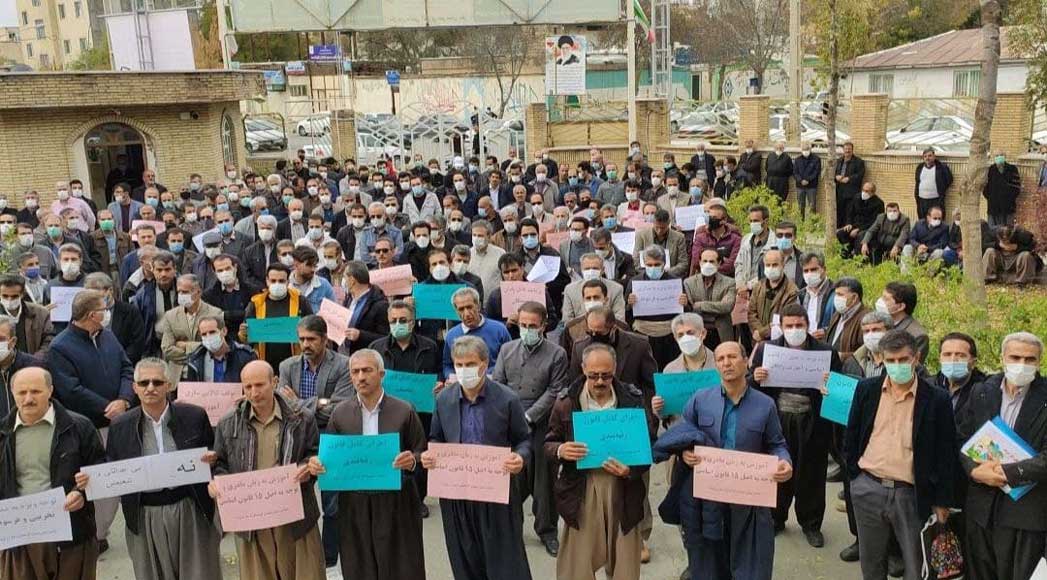 دادنامه آموزگاران استان فارس: در خیابان‌ها مین ضدنَفر هم بکارید، باز هم به خیابان خواهیم آمد!