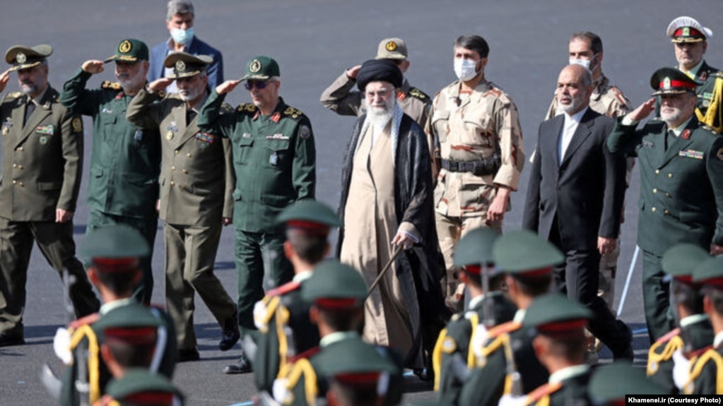 افشای مذاکرات مقام‌های ارشد نظام درباره فروپاشی درونی حکومت و قصد حمله به دفتر خامنه‌ای
