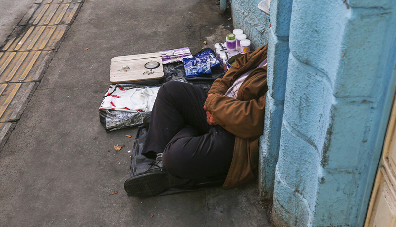 گزارش هولناک بانک جهانی از خط فقر درجمهوری اسلامی: ۱۰ میلیون نفر از جمعیت ایران در فقر کامل فرو رفته‌اند