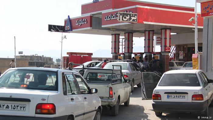 طرح جمهوری اسلامی برای واردات بنزین با هدف برچیده شدن صف‌های سوخت‌گیری در ایران